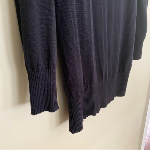 H&M size 6 fancy black knit top with sparkling trim - Picture 9 of 12